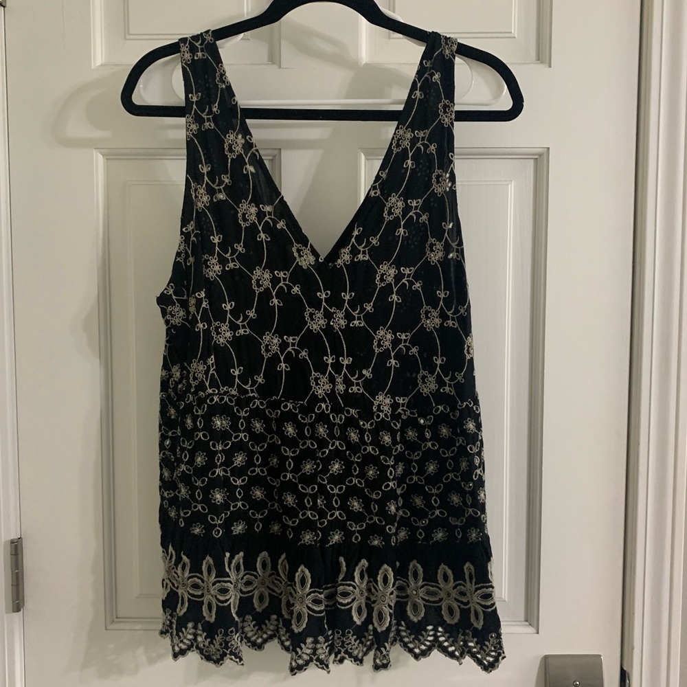 Intricate Design AE V Neck